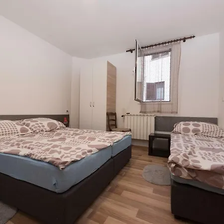 Apartament Sigurnjak *